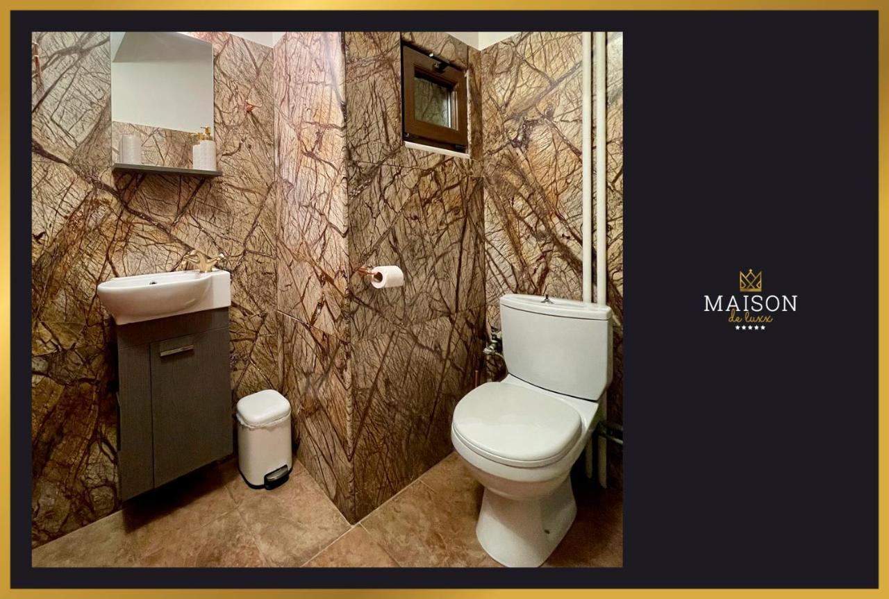Maison De Luxx A5 Luxury Apartment In ラリサ エクステリア 写真